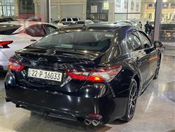 تۆیۆتا کامری